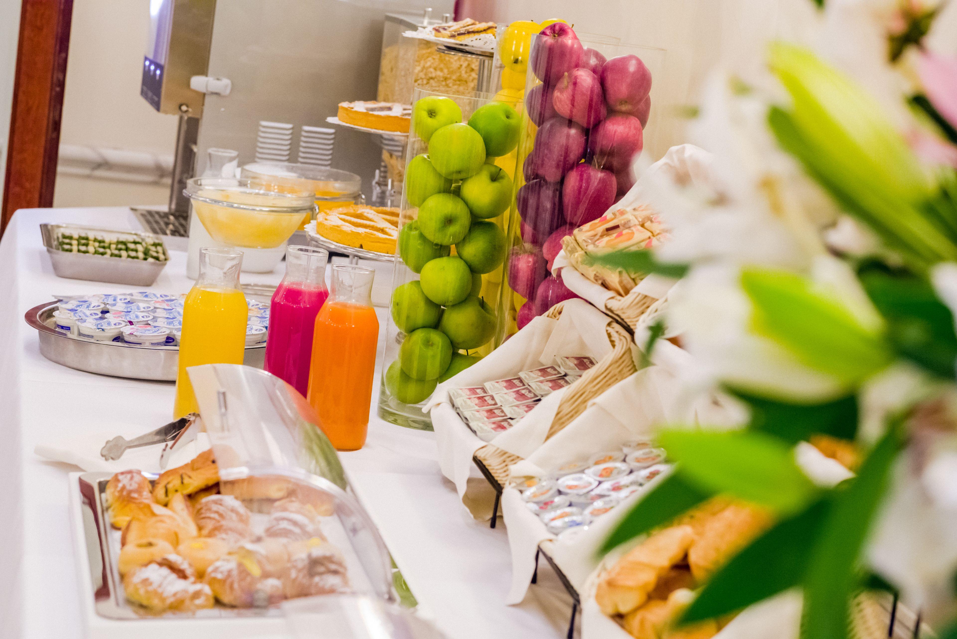 Raeli Hotel Lazio — Photos 1